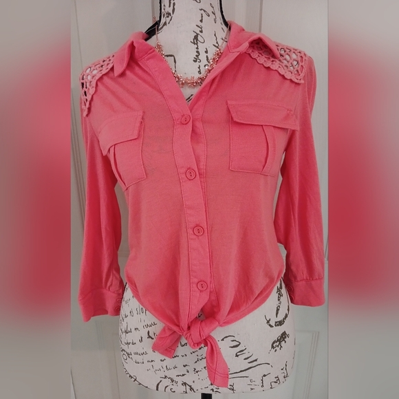 dELiA*s Tops - 5/$25 Delia's XS NWT Coral Button-Up Tie Front Top with Crochet